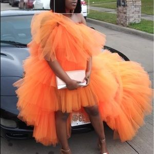MET GALA ORANGE DRESS